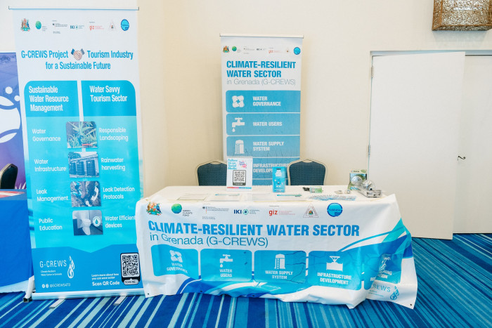 G-CREWS project developed a special banner for the event which highlights both the actions of the project for supporting the tourism industry and the actions that actors in the industry can take to improve their sustainable use of water resources. 