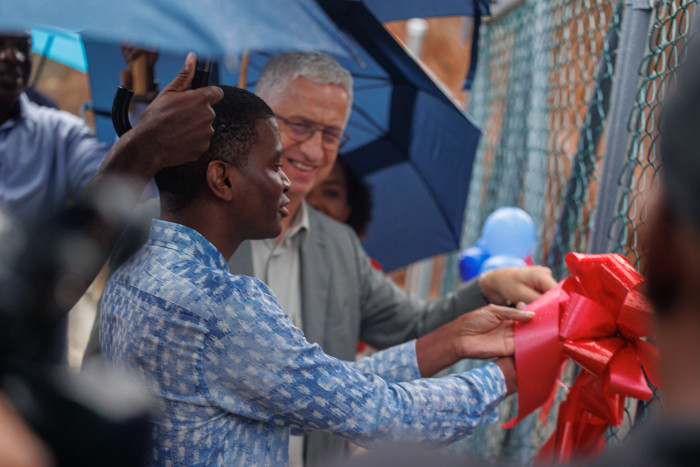 Deputy Head of German Embassy Martin Langer & PM Dickon Mitchell cutting ribbon at tank commissioning