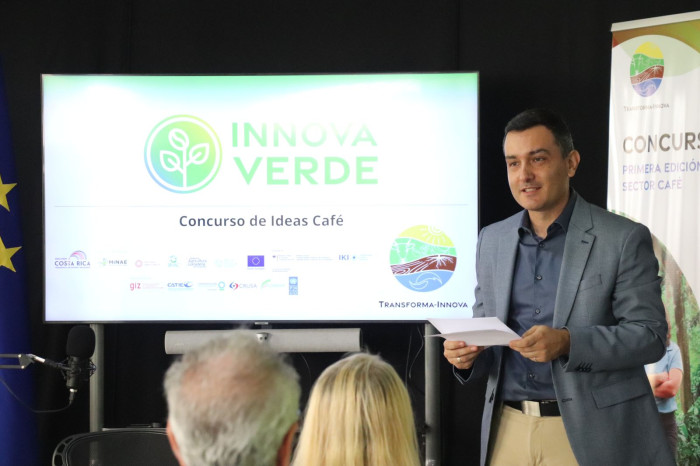 Panelista en el lanzamiento de INNOVA-VERDE