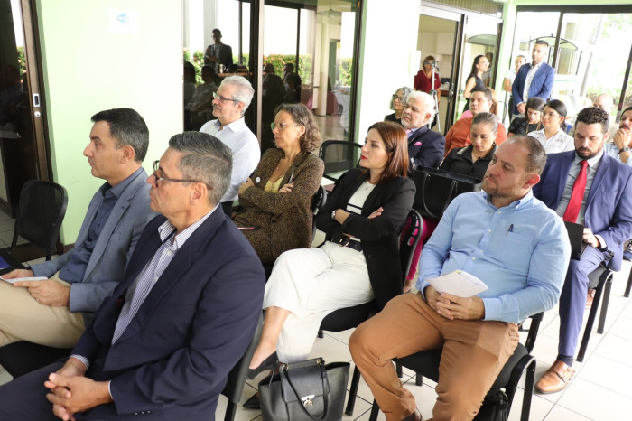 Participantes del lanzamiento de INNOVA-VERDE