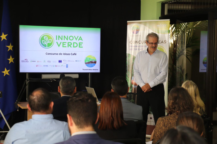 Panelista en el lanzamiento de INNOVA-VERDE